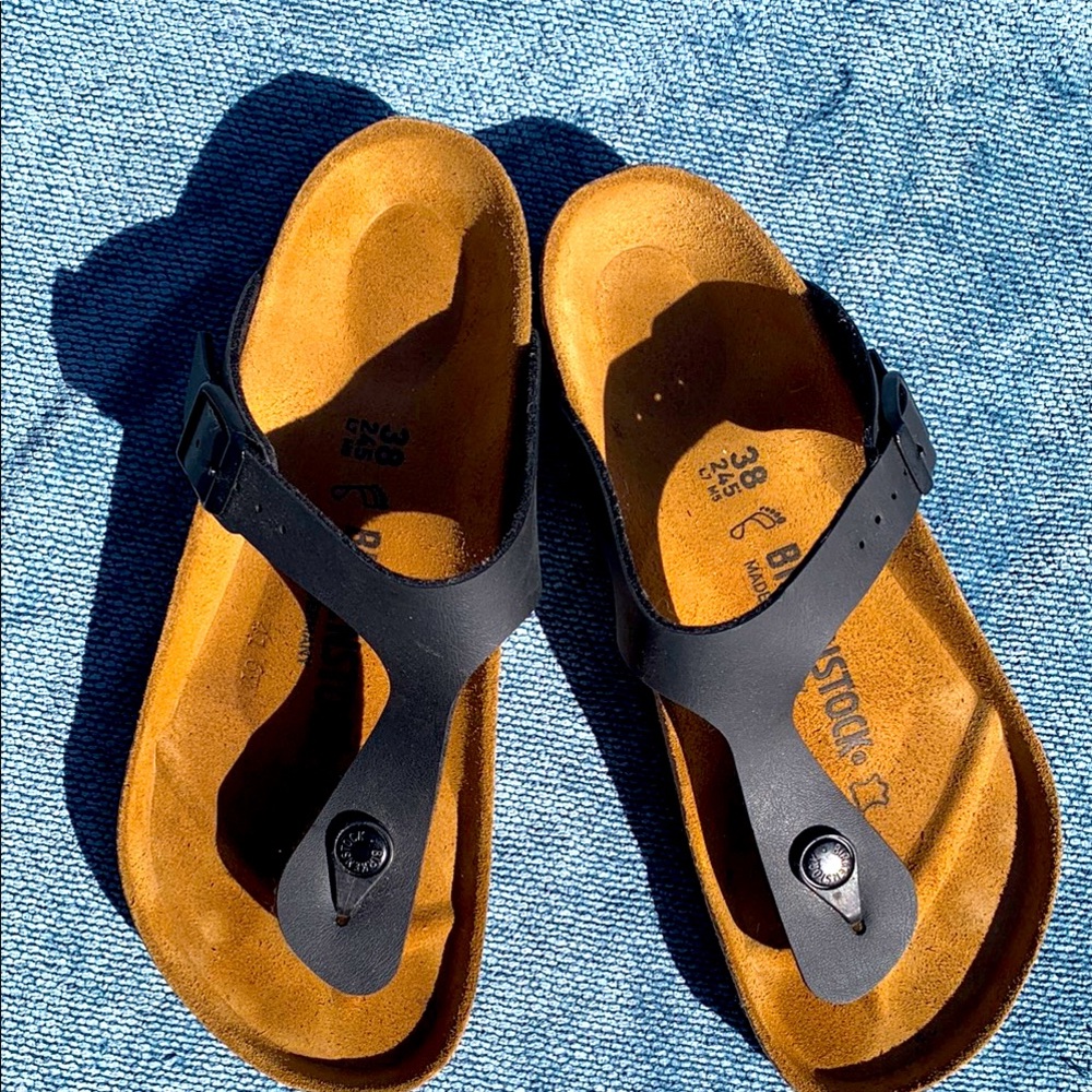 BIRKENSTOCK GIZEN SANDAL BEAUTIFUL CONDITION LIKE NEW
